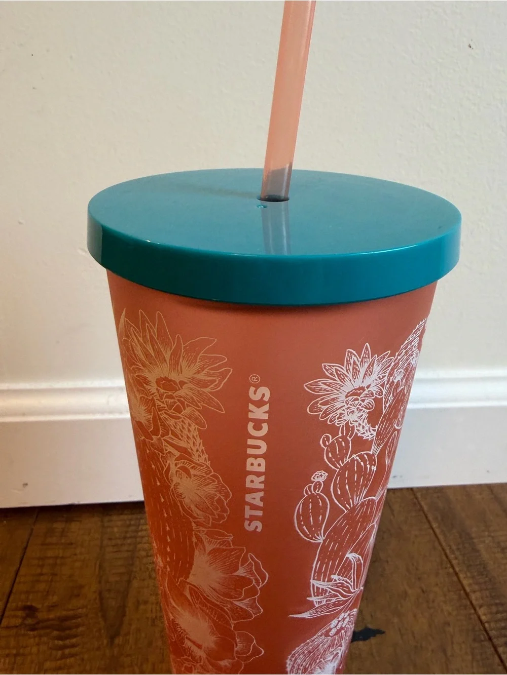 Starbucks 2018 Coral Pink Cactus Floral 24oz Venti Cold Tumbler Matte With Straw